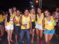 Oktober 10 Anos